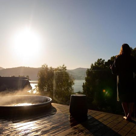 Woodland Bay Retreat-Hot Tub,Sauna And Bayview Hamptons Retreat Lymington ภายนอก รูปภาพ