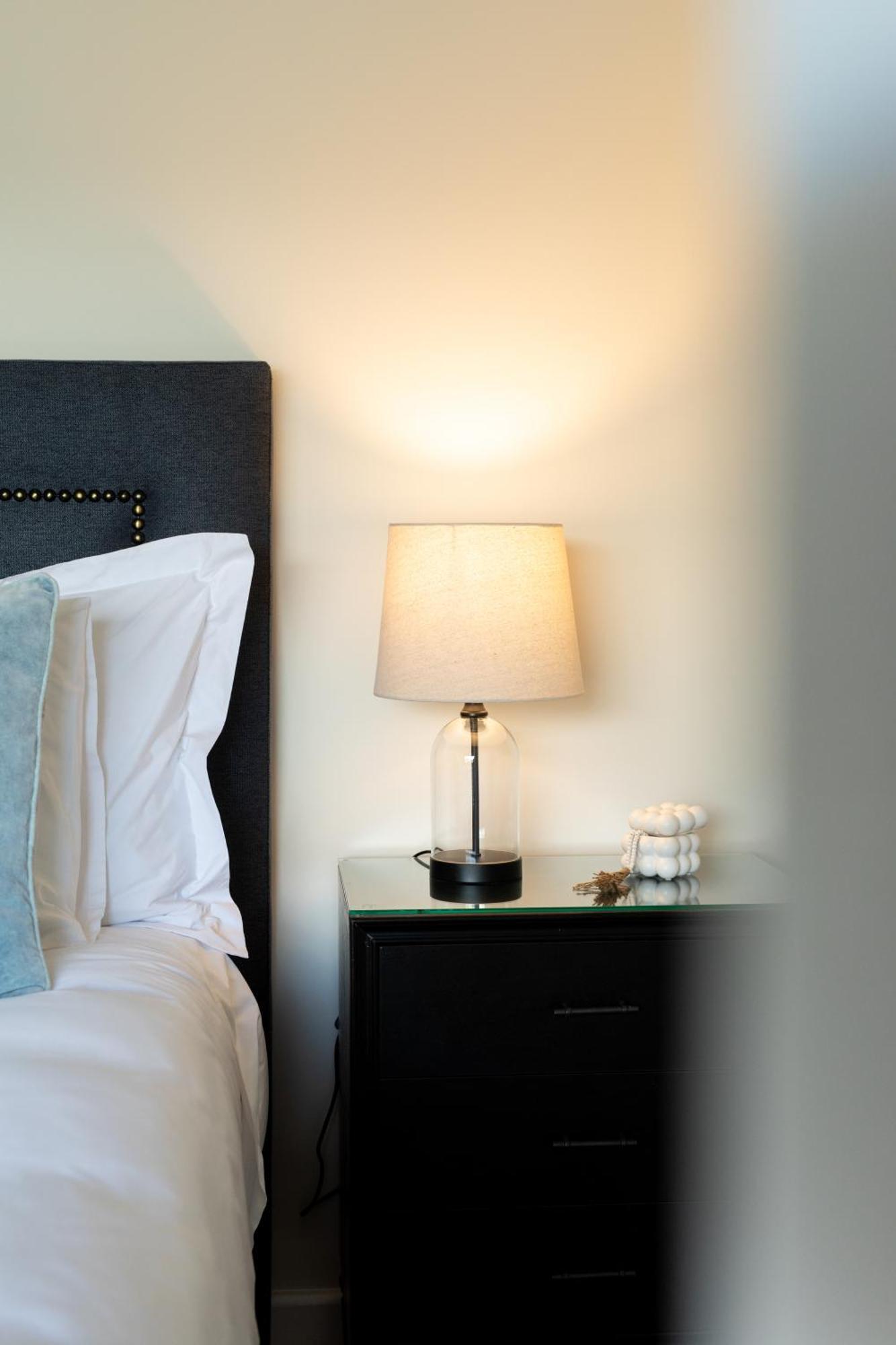 Woodland Bay Retreat-Hot Tub,Sauna And Bayview Hamptons Retreat Lymington ภายนอก รูปภาพ